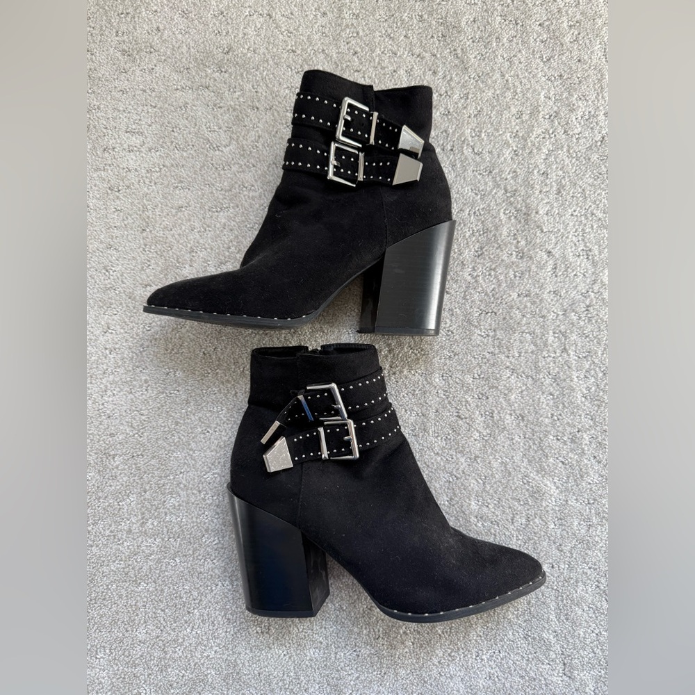Stylish Black Ankle Boots with Buckle Detail